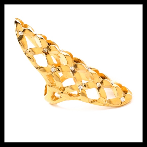 ❤️Host Pick Amrita Singh Austrian crystals Ring - Picture 2 of 5